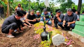 Ida Bagus Nugroho (paling kanan).