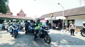 Kapolda Jawa Timur Irjen Pol Drs Imam Sugianto,M.Si bersama Pejabat Utama (PJU) Polda Jatim, melaksanakan patroli