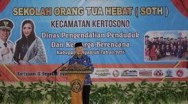 Pj Bupati Nganjuk memberikan sambutan pada kesempatan SOTH