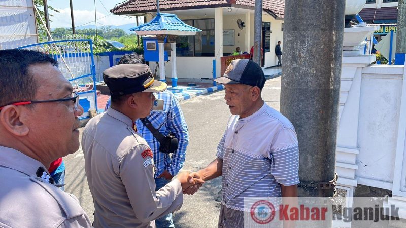 Polres Malang Amankan Belasan Orang Diduga Calo SIM di Satpas Singosari