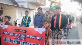 Arak - Arakan Sedekah Bumi 