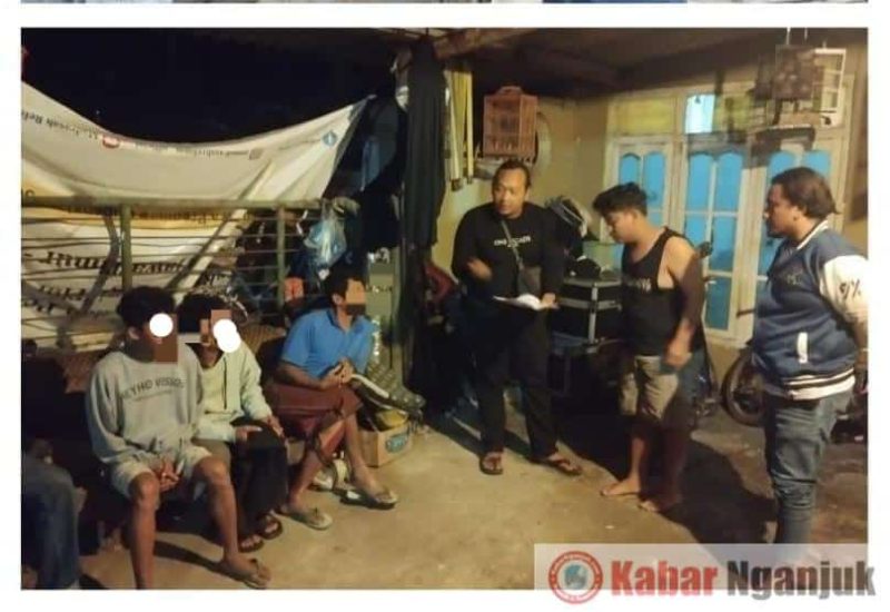 Polres Nganjuk Amankan 10 Pemuda Terduga Pelaku Kasus Penganiayaan di Jembatan Kemaduh