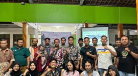 Foto bersama Mahasiswa KKNT Inovasi IPB University