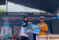 Pemenang kupon undian 1 buah motor beat.